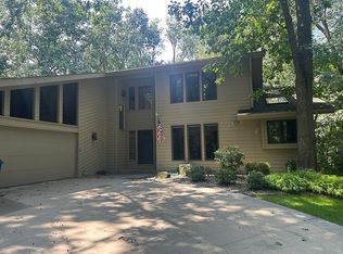 5062 Colony Woods Dr, Kalamazoo, MI 49009