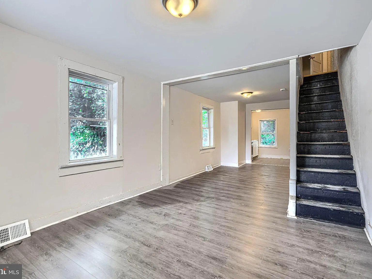 2 bed, 1.0 bath, 798 sqft, $1,495 — Photo 3