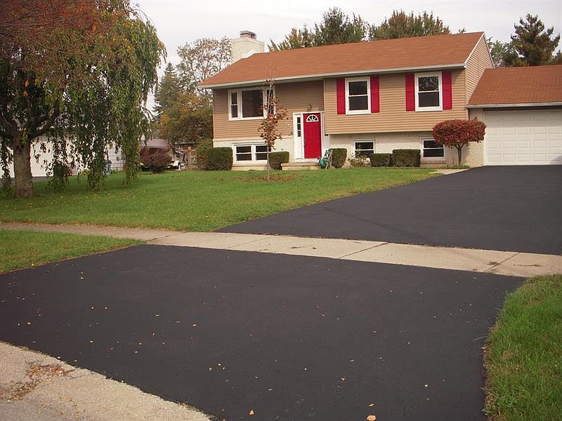 1st image of 171 Mark Ln