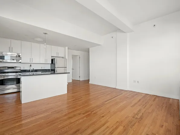 181 East 119th Street image 4 of 14