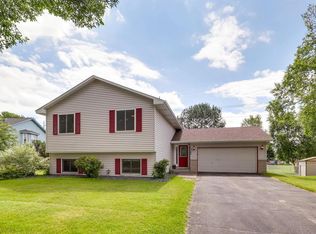 9460 Jarrod Ave S, Cottage Grove, MN 55016