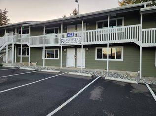 403 Stanford Dr #202, Mount Vernon, WA 98273