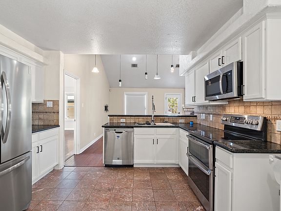 2nd image of 806 Christopher Ave