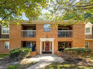 5932 Cove Landing Rd APT 101, Burke, VA 22015