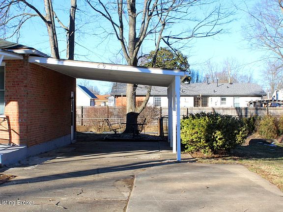 3rd image of 6911 Moorewick Way