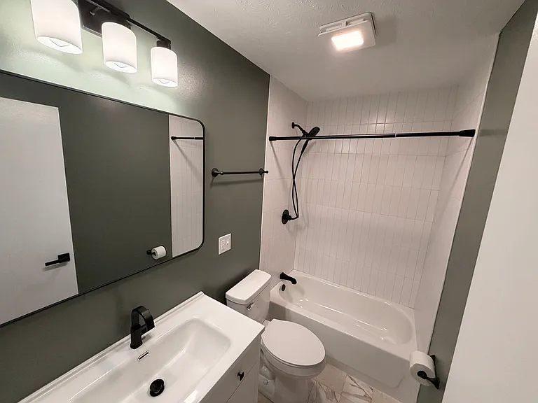1884 Willoway Cir S — Photo 11