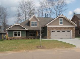 33 N Onyx Ct, Pike Road, AL 36064