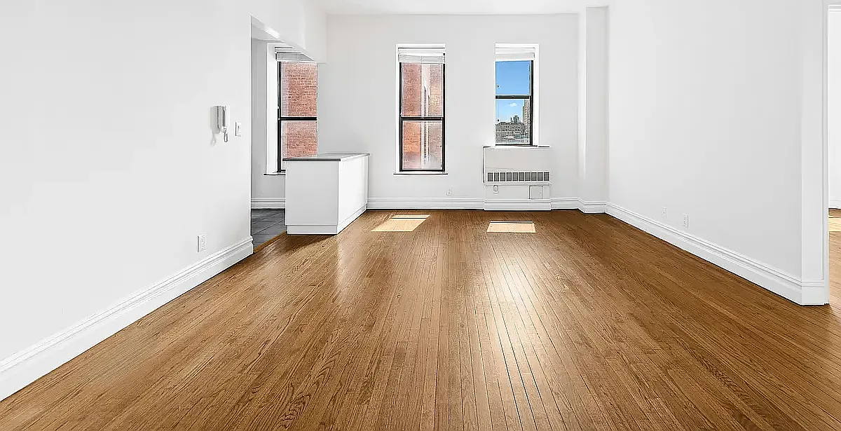 154 West 70th Street — Photo 2