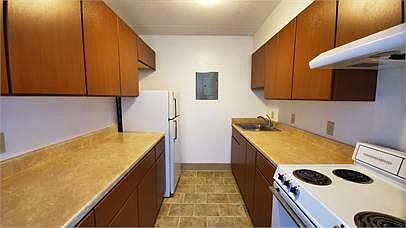 1st image of 318 E Main St #202