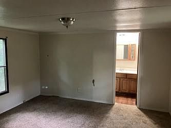 4th image of 18001 SE 164th St