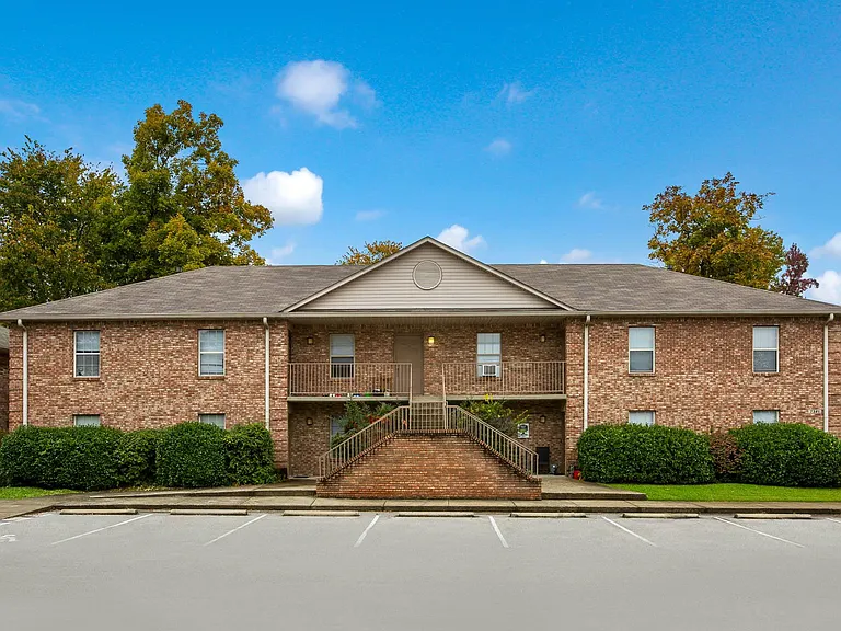 Park Place Apartments — Photo 11