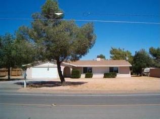 15205 Navajo Rd, Apple Valley, CA 92307