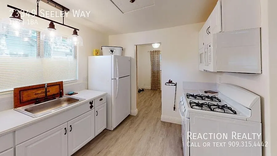 Available now! Turn-key 1 Bedroom, 1 Bath Cabin for Lease in Crestline, California! — Photo 4