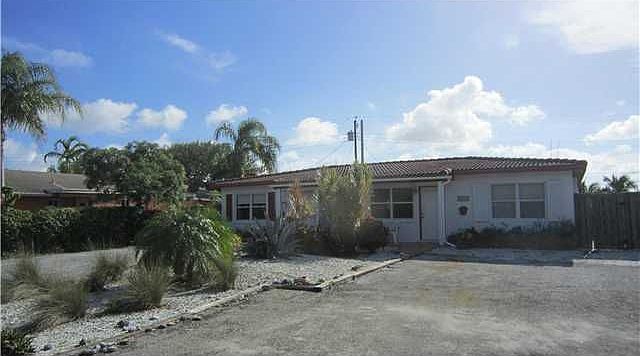 1st image of 13793 Oleander Ave