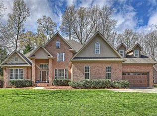 6240 Lake Providence Ln, Charlotte, NC 28277