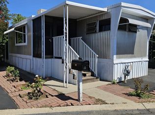 29 Golden Inn Way, Rancho Cordova, CA 95670