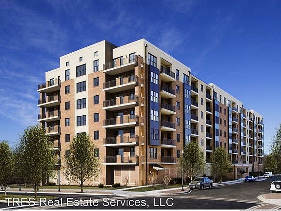 4th image of 300 Anthony Ave Unit 211
