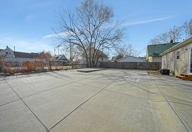 2617 Orchard St — Photo 7