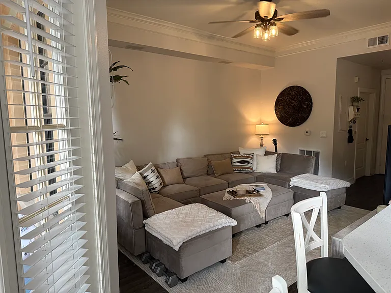 513 Mirasol Cir #203 — Photo 11