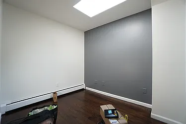 Rented by Rennit Inc.