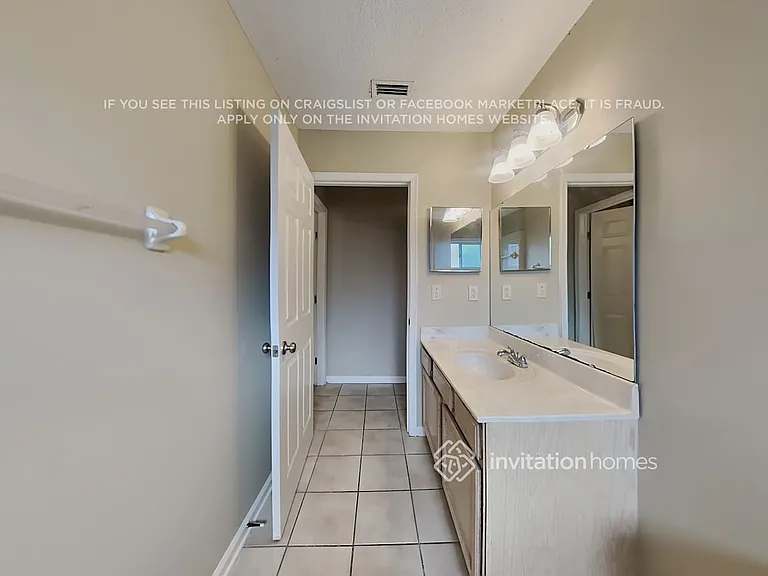 523 Charles Pinckney St — Photo 17