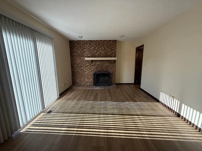 7773 Sterling Pl — Photo 12