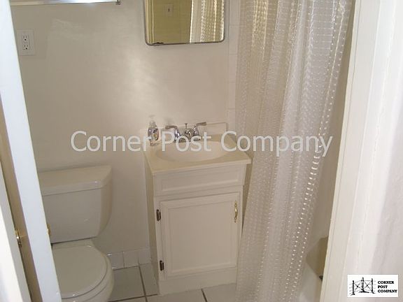 5th image of 537 Valencia Dr SE APT 1