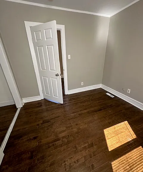 310 W Scott St #A — Photo 38