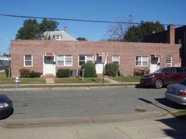 3 Burr Ave #1, Hempstead, NY 11550