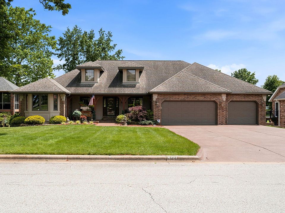 1st image of 4227 Greenbriar Drive