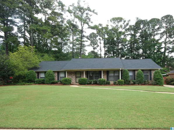 1225 Stonehedge Dr, Birmingham, AL 35235
