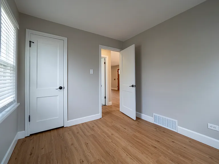 2880 Oneida St — Photo 10