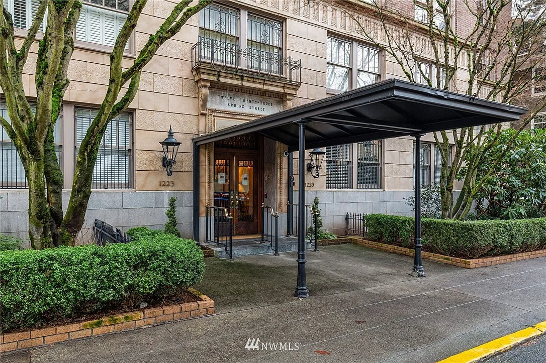 1223 Spring Street #1001 photo 1