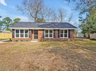 5009 Pine Knoll Rd, Wilmington, NC 28411