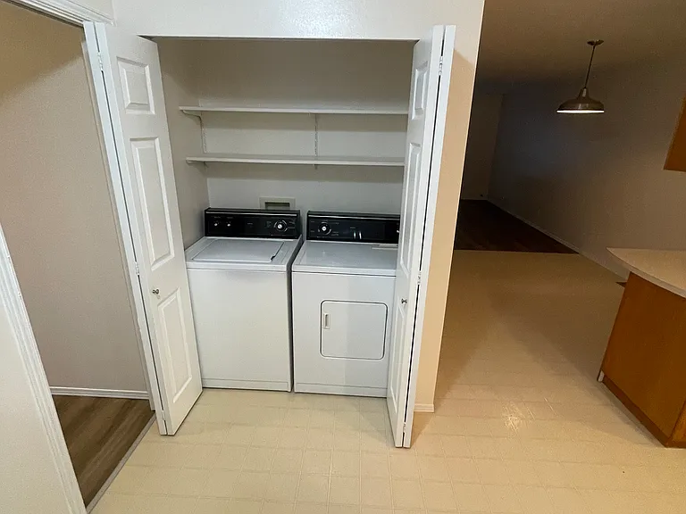 435 C St #435 — Photo 7