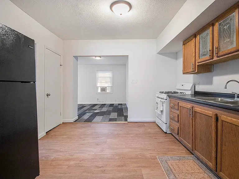 1630 S William St #1 — Photo 8