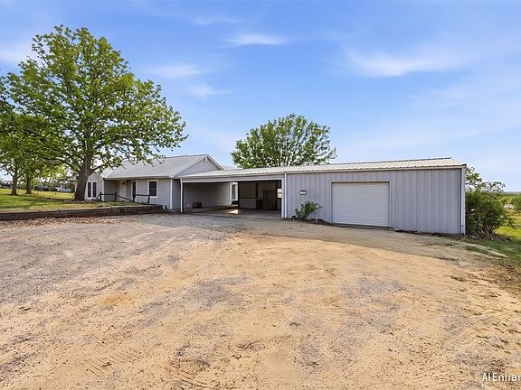 2nd image of 123 Valley Ranch Rd
