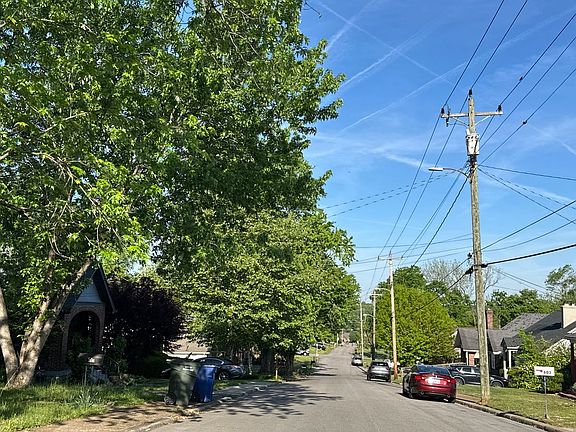 5th image of 600 3rd Ave W