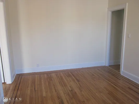 Rented by Kian Realty | media 23