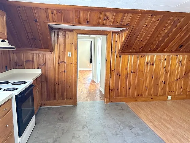 180 North St #201 — Photo 6