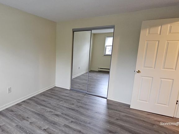 3rd image of 50 Meadow St APT 73