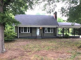 1002 Ramseur Rd, Bessemer City, NC 28016