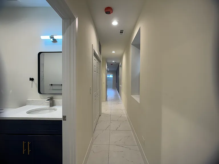 3501 S Union Ave #B — Photo 13