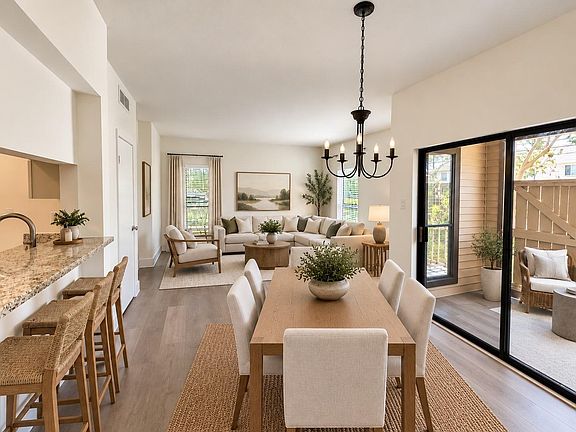 4th image of 2025 Augusta Dr APT 207