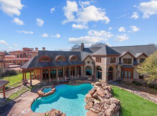 326 W Alkire Lake Dr, Sugar Land, TX 77478