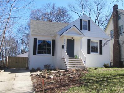 2389 Rinard Rd, Cleveland Heights, OH, 44118