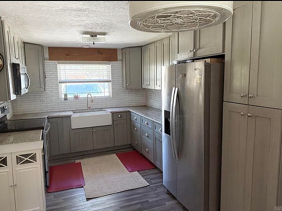 2nd image of 701 W Rhodes St