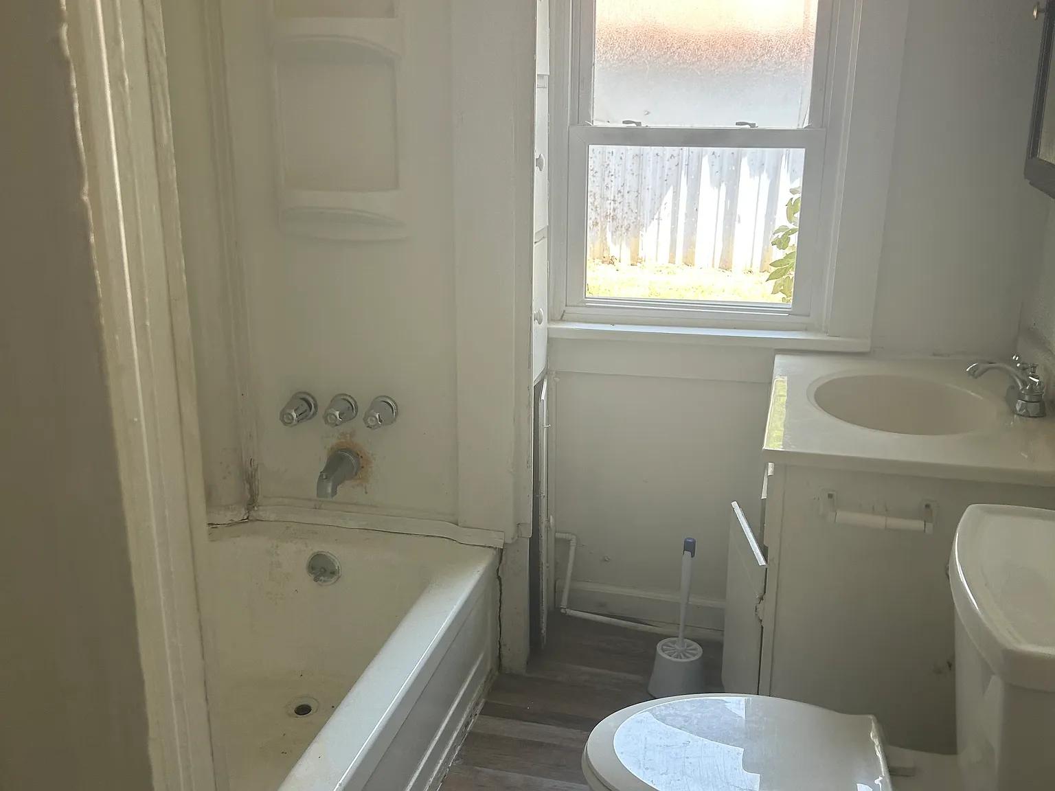 125 Duffy Street — Photo 2