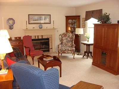 3rd image of 114 Willow Dr