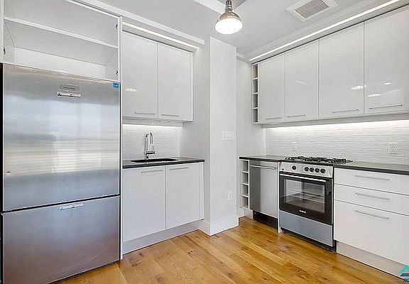 2nd image of 422 Lexington Ave #2B